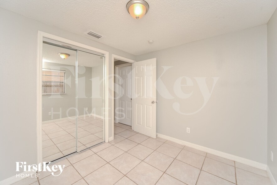 Building Photo - 8509 Olympic Ct