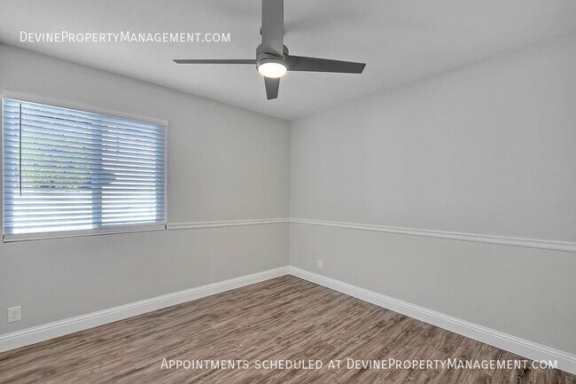 Building Photo - 9814 Hibiscus Ct