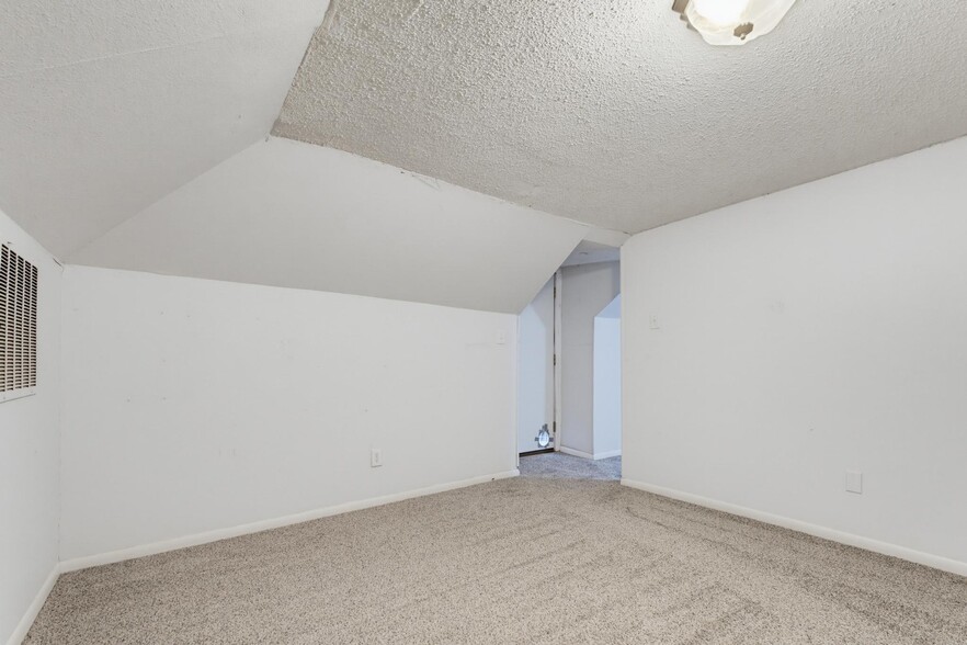 Building Photo - 1518 N 17th St