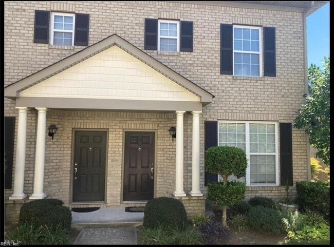 Building Photo - 2412 Wessington Dr