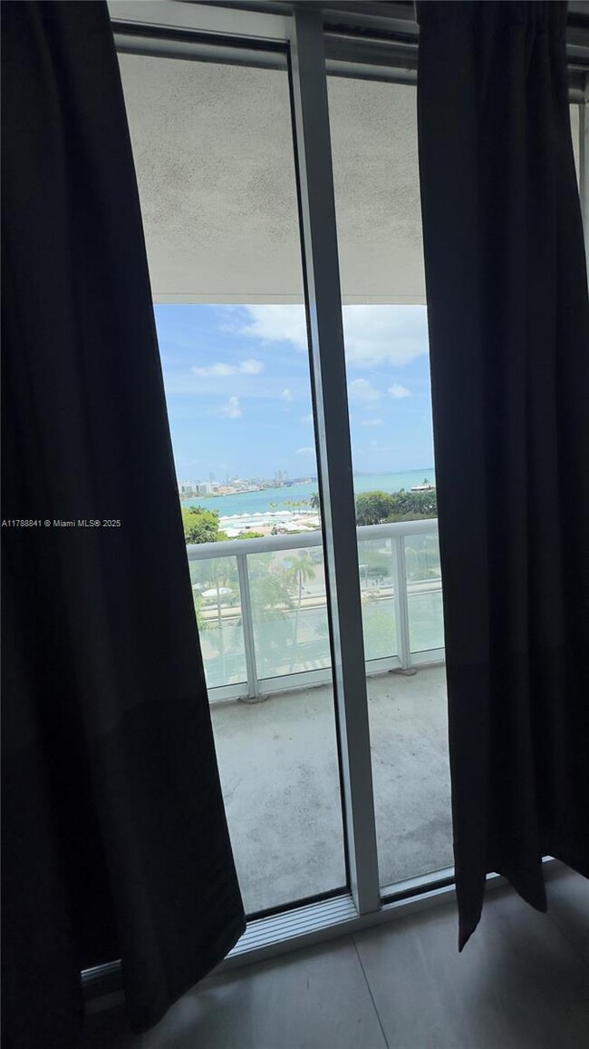 Building Photo - 50 Biscayne Blvd