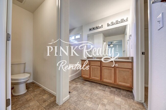Building Photo - 7752 Blue Vail Way