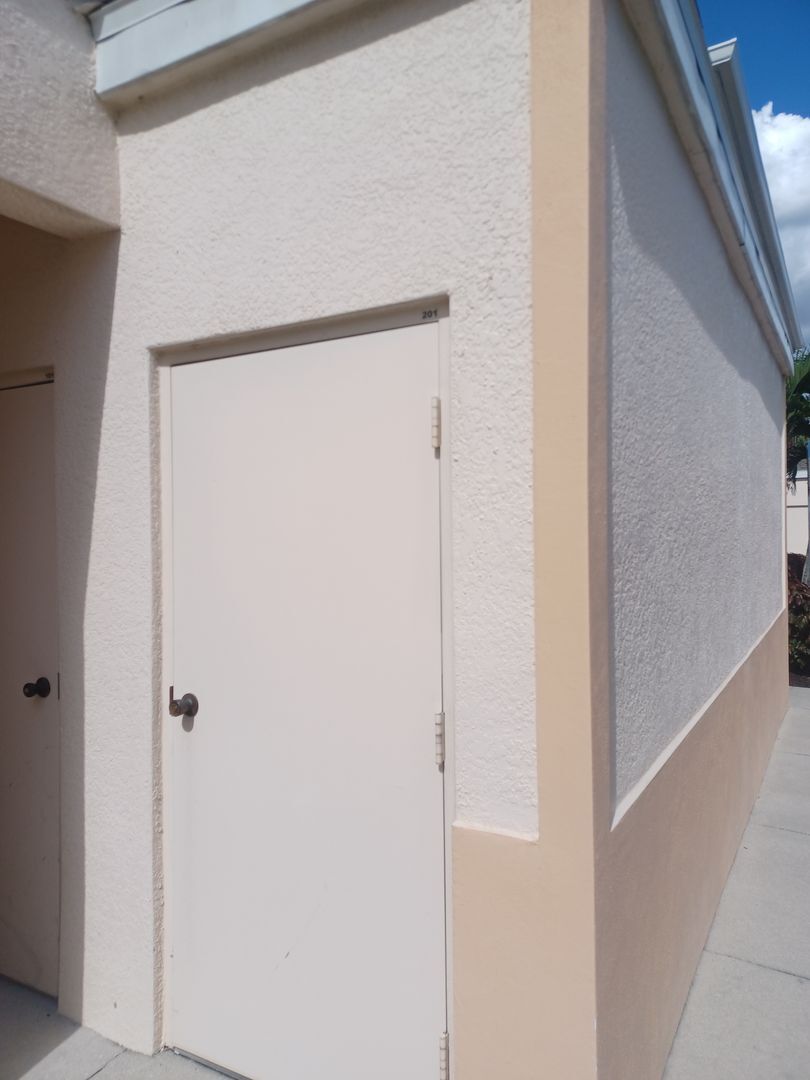 Building Photo - 4255 Liron Ave