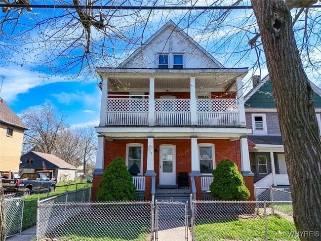 Building Photo - 1953 Falls St