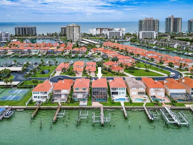 Building Photo - 218 Sand Key Estates Dr