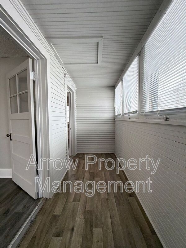 Building Photo - 2840 Starr St