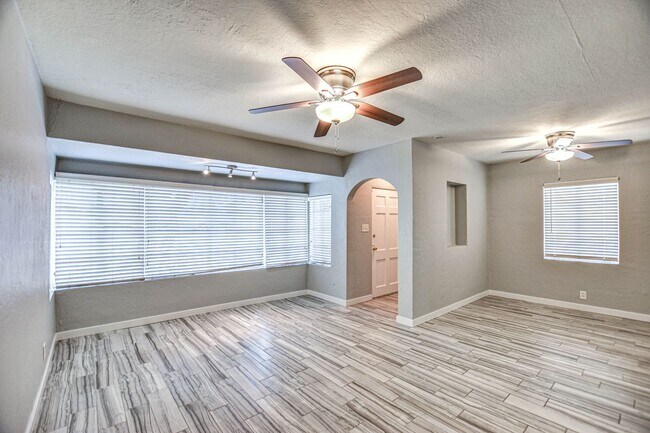 Building Photo - Vintage Ranch Home