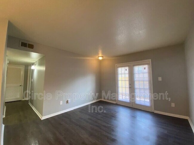 Building Photo - 4102 Hunters Ridge Dr SW