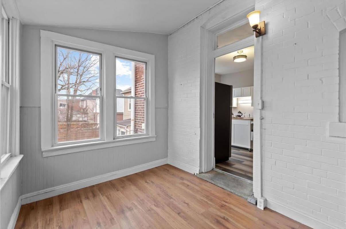 Sunroom - 5315 Devonshire Ave