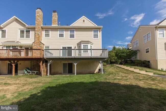 Building Photo - 146 Canterbury Ln
