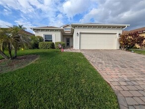 Building Photo - 4480 Strathmore Dr