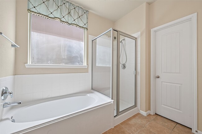 Building Photo - 6143 Norwood Meadows Ln