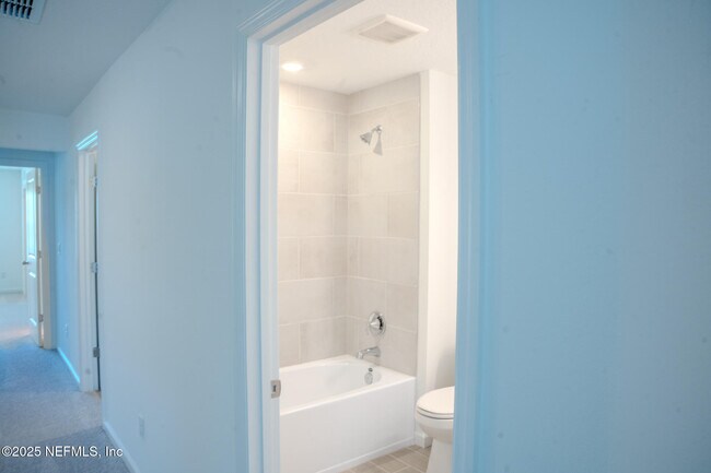 Building Photo - 2221 Windward Cay Ln