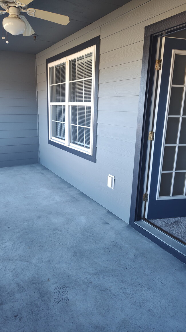 Building Photo - 2601 Riverridge Ct