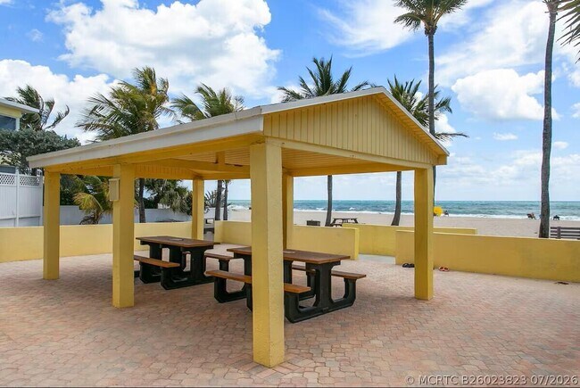 Building Photo - 1421 S Ocean Blvd