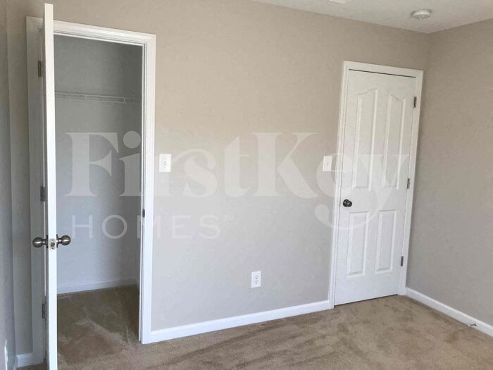 Building Photo - 5972 Odenton Ln