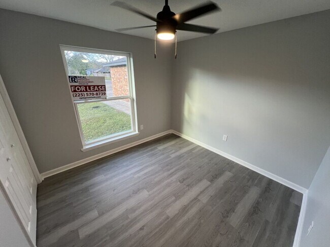 Building Photo - Beautifully Renovated 3BR Home in a Quiet Baton Rouge Neighborhood