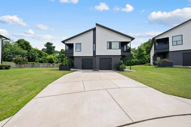 Building Photo - 2200-102 Millbank Village CT