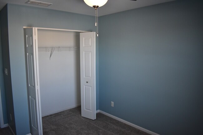 Building Photo - 5294 Platinum Dr