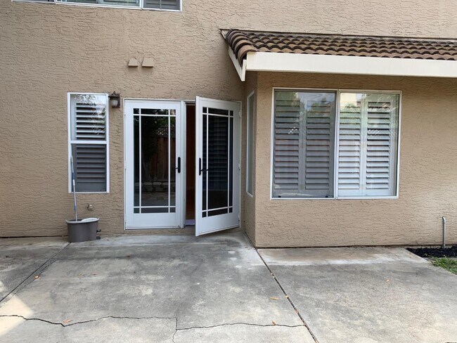 Building Photo - 18380 Murphy Springs Dr