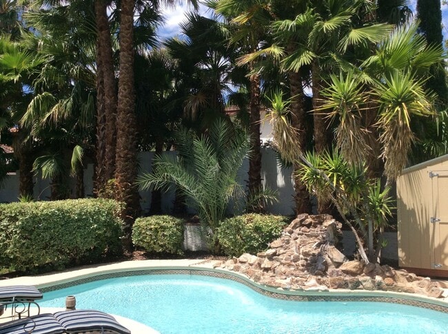 Building Photo - Stunning 2-story home offering 3 bedrooms, 2.5 bathrooms, with Pool