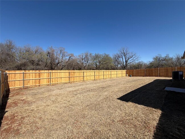 Building Photo - 10005 SW 38th St