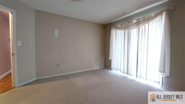 Building Photo - 45 Farnham Square