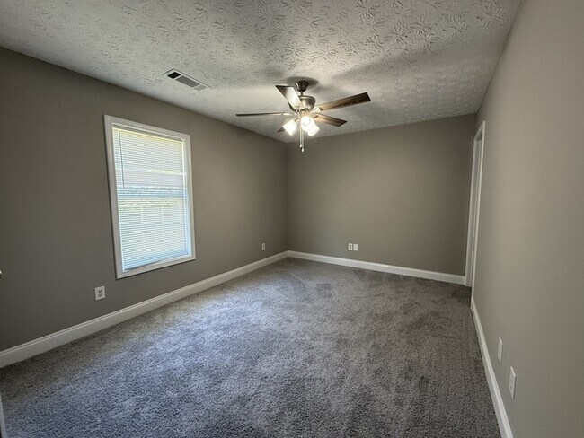 Building Photo - 209 Westchester Cir