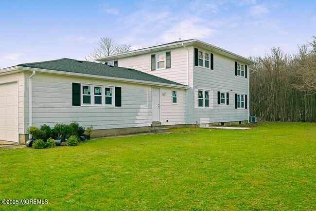 Building Photo - 370 Smithburg Rd