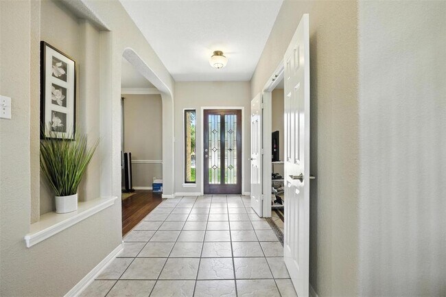 Building Photo - 12716 Oxen Way