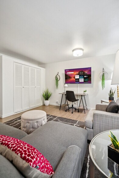 Building Photo - 436 102nd Ave SE