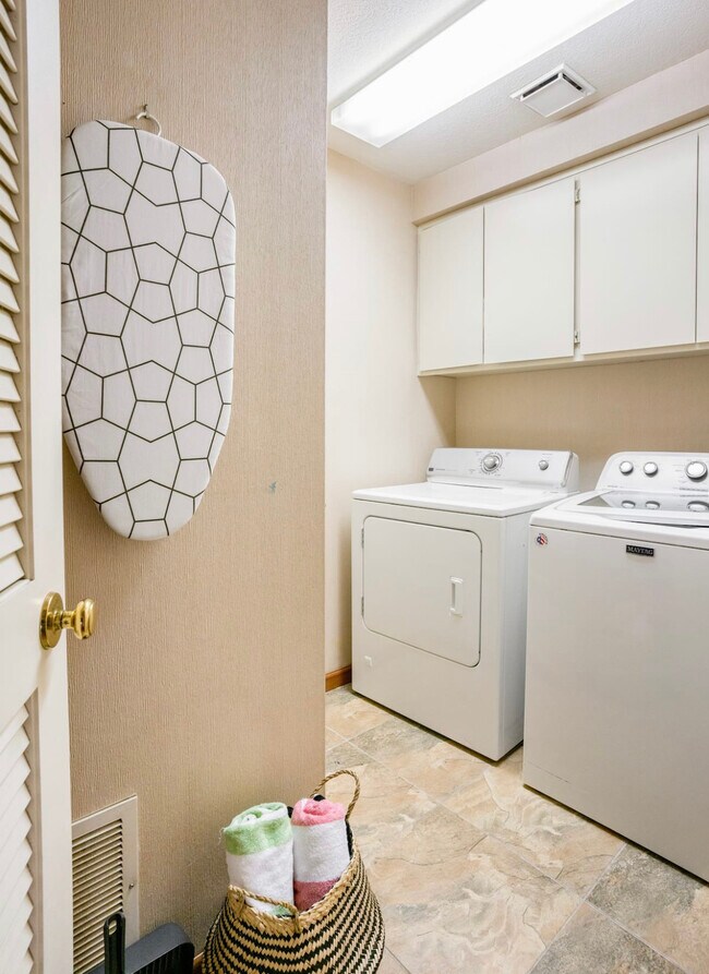 Washer and Dryer - 108 Desert Falls Dr E