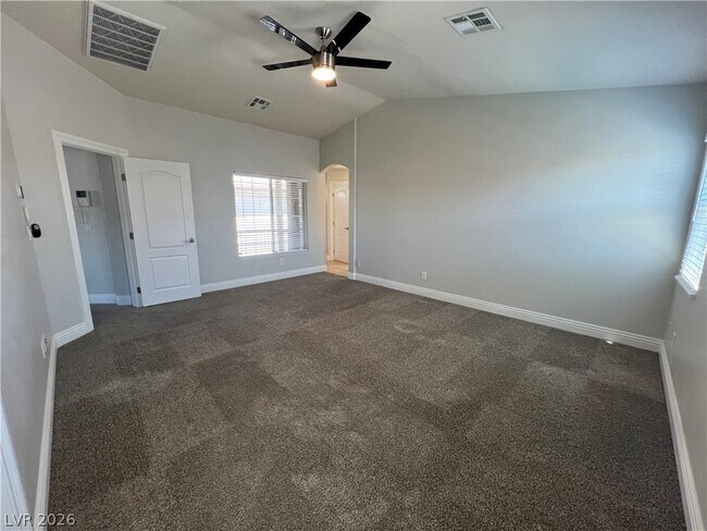 Building Photo - 9460 Glendora Valley St