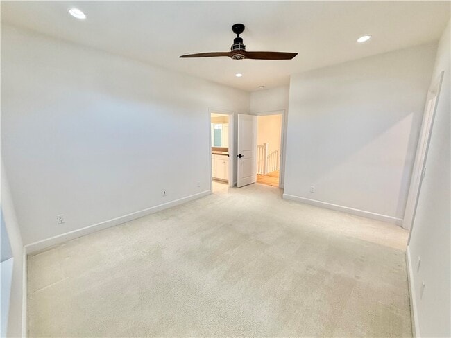 Building Photo - 110 Briar Rose
