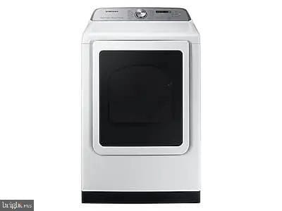 Building Photo - 25065 Riding Center Dr