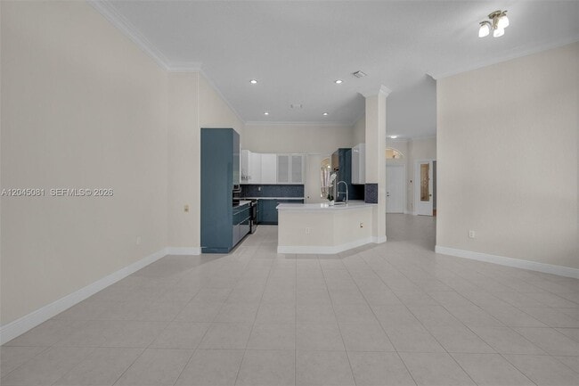 Building Photo - 16310 Paddock Ln