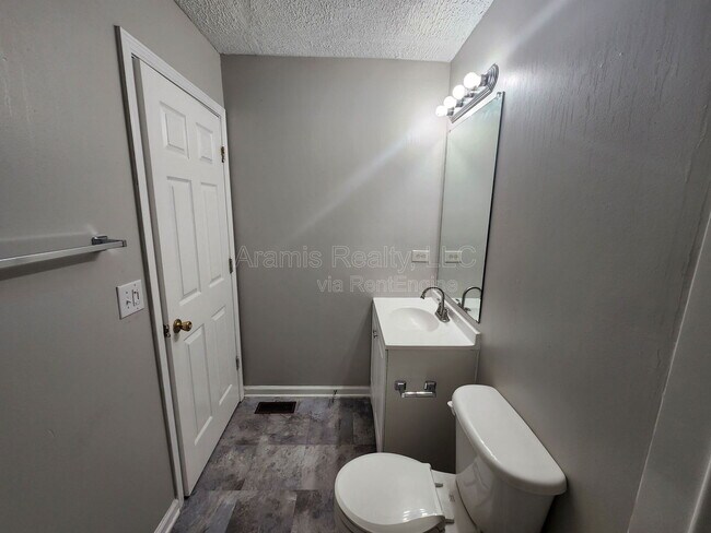 Building Photo - 3752 Waldrop Ln