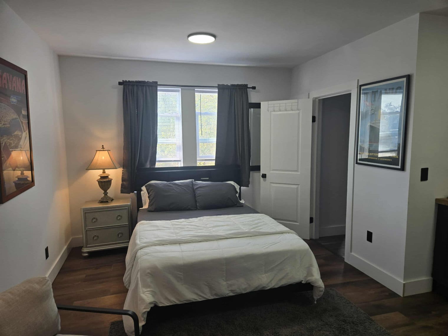 Building Photo - 11765 Glenfield Ave