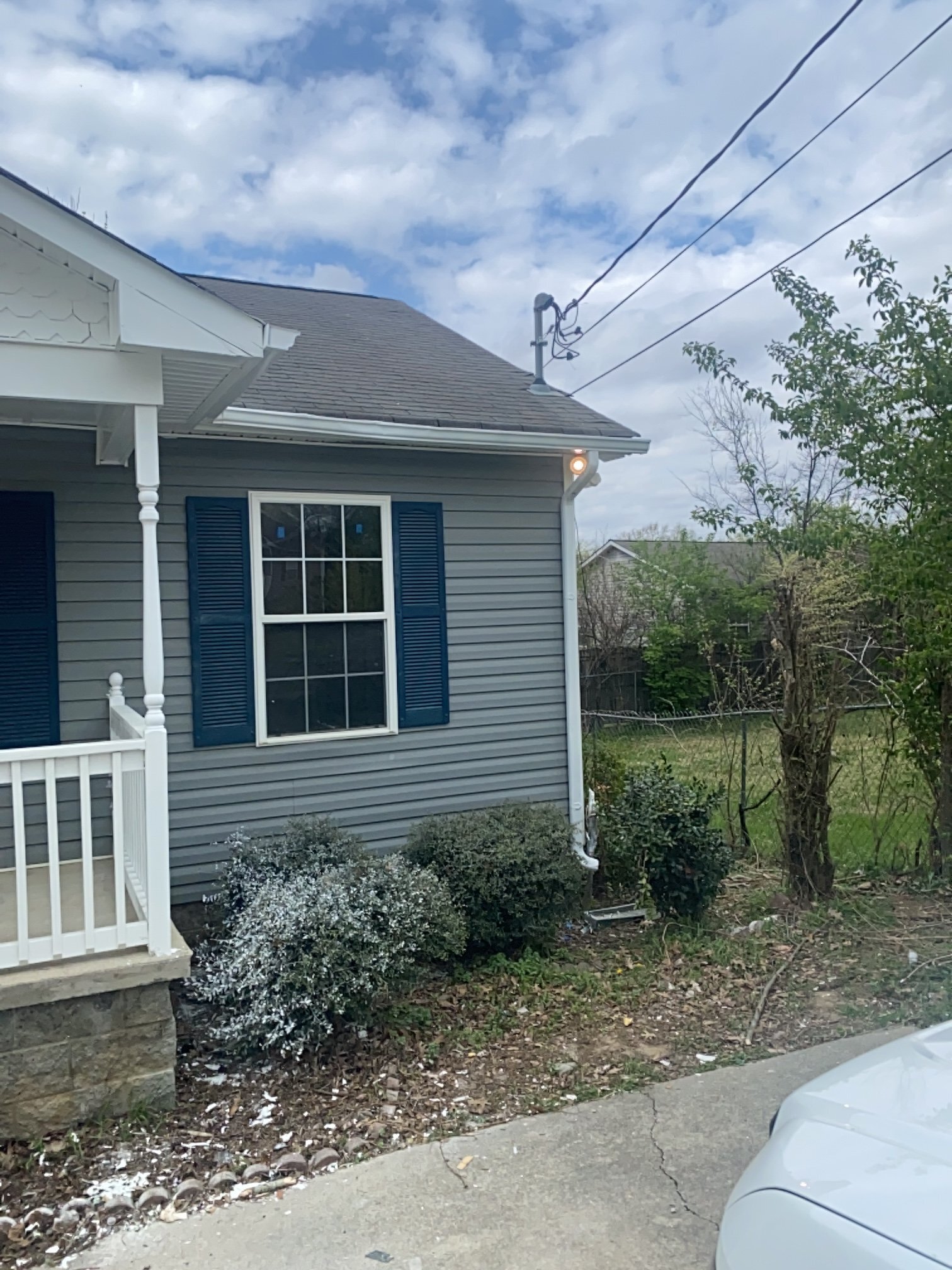 Building Photo - 3329D Moorewood Dr