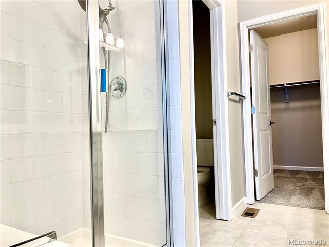 Building Photo - 8962 Red Bud St