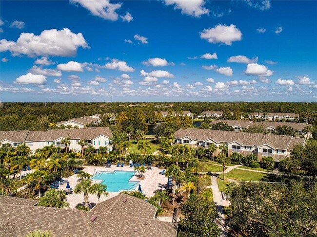 Building Photo - 8932 Manor Loop