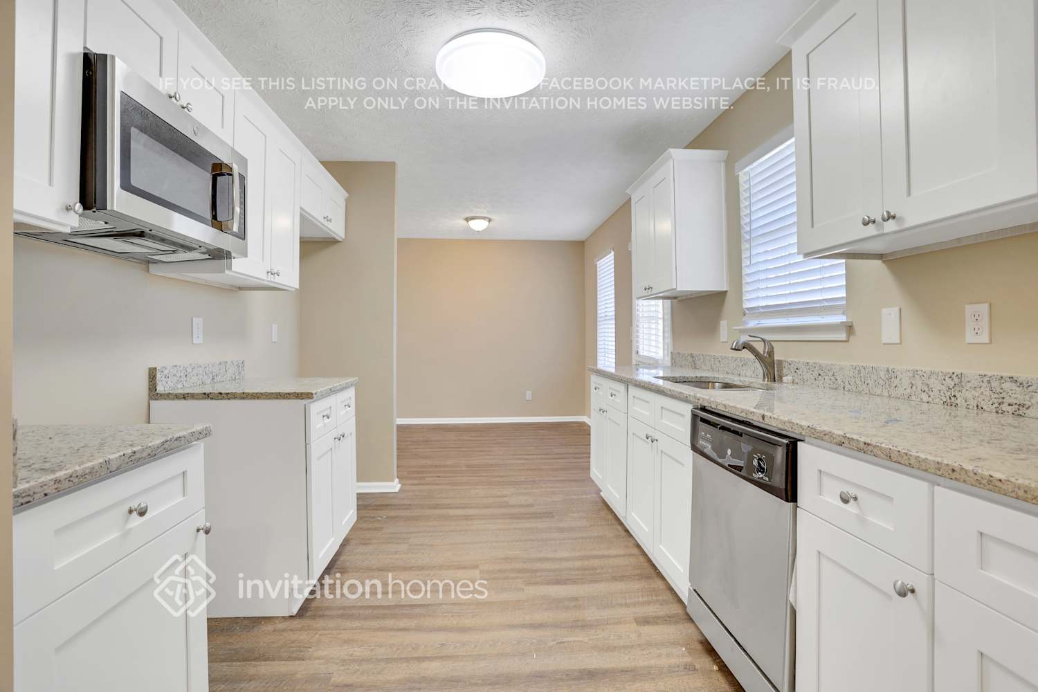 Building Photo - 194 Valley Dr