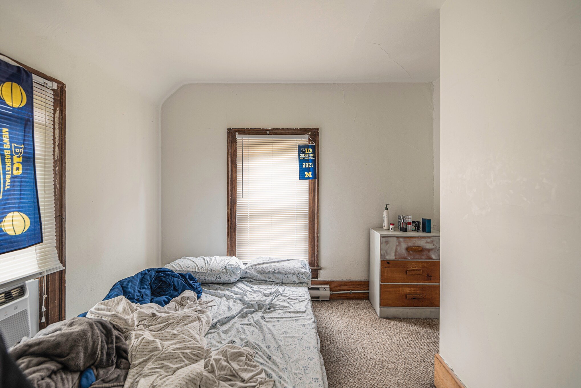 Building Photo - 335 Packard St