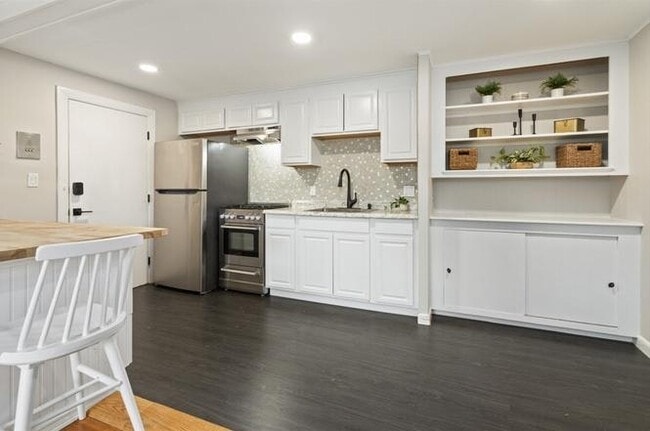 Building Photo - 100 Magnolia Ave