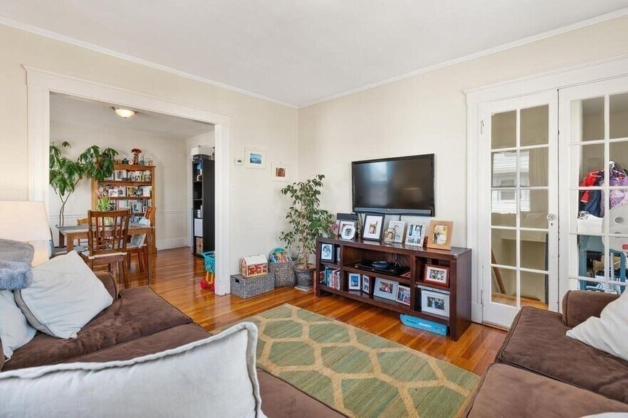 Building Photo - 89 Billings Ave