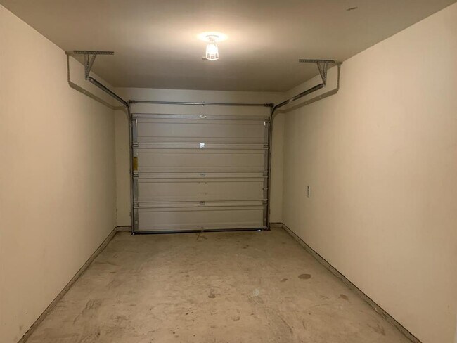 Building Photo - 217 Denson Ln