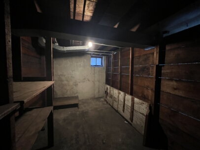 Building Photo - "Charming 2-Bedroom Minneapolis Retreat - Spacious 960 Sq. Ft. Home!"