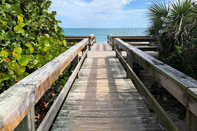 Building Photo - 301 Markley Ct