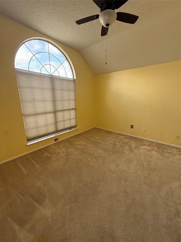 Building Photo - 1704 Bent Brook Dr