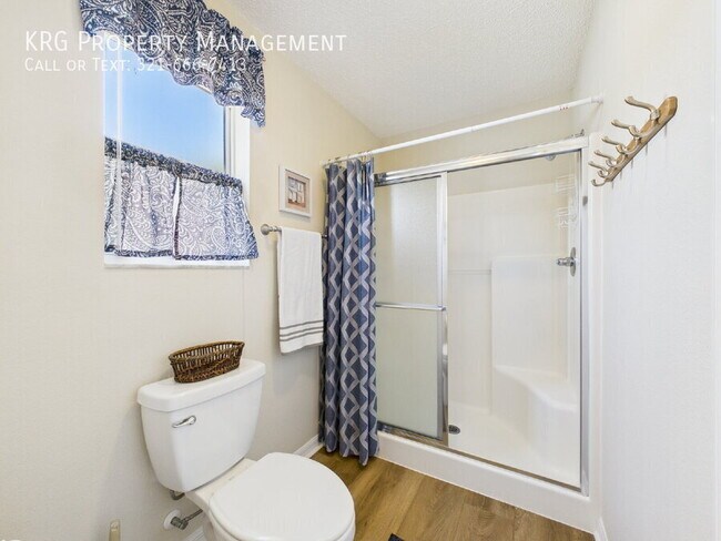 Building Photo - 9701 SE 171st Argyll St